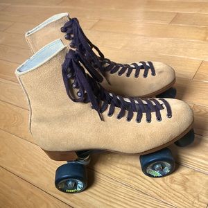 Riedel Roller skates, Suede Tan women’s size 8